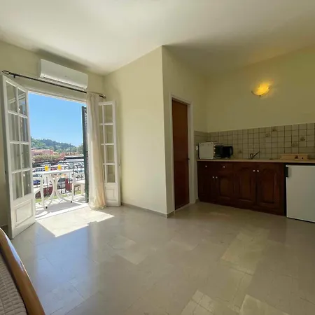 Exclusive Alexandra Guest house