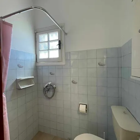 招待所 Exclusive Alexandra